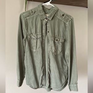 American Eagle Button Up